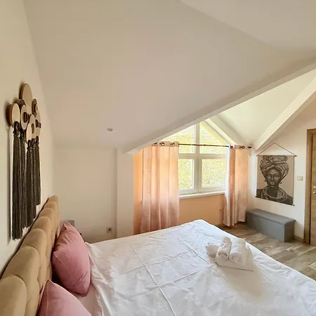 2 Bedroom The Quiet Luxury 8 Appartamento *
